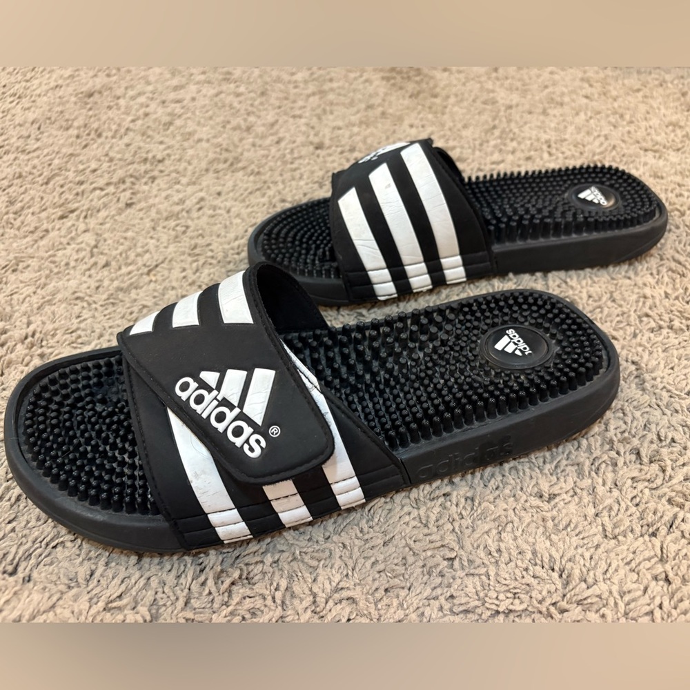 💙🤍adidas • blue & white slides • 8 - Picture 3 of 6